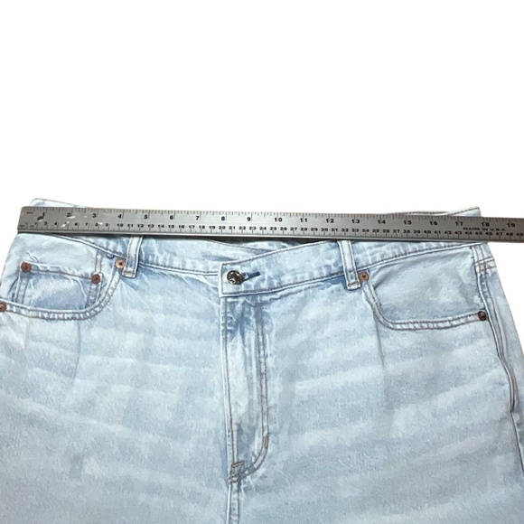 AMERICAN EAGLE Strigid Cotton Highest Rise Baggy Straight X-Over Waist Jeans 16 - Picture 6 of 12